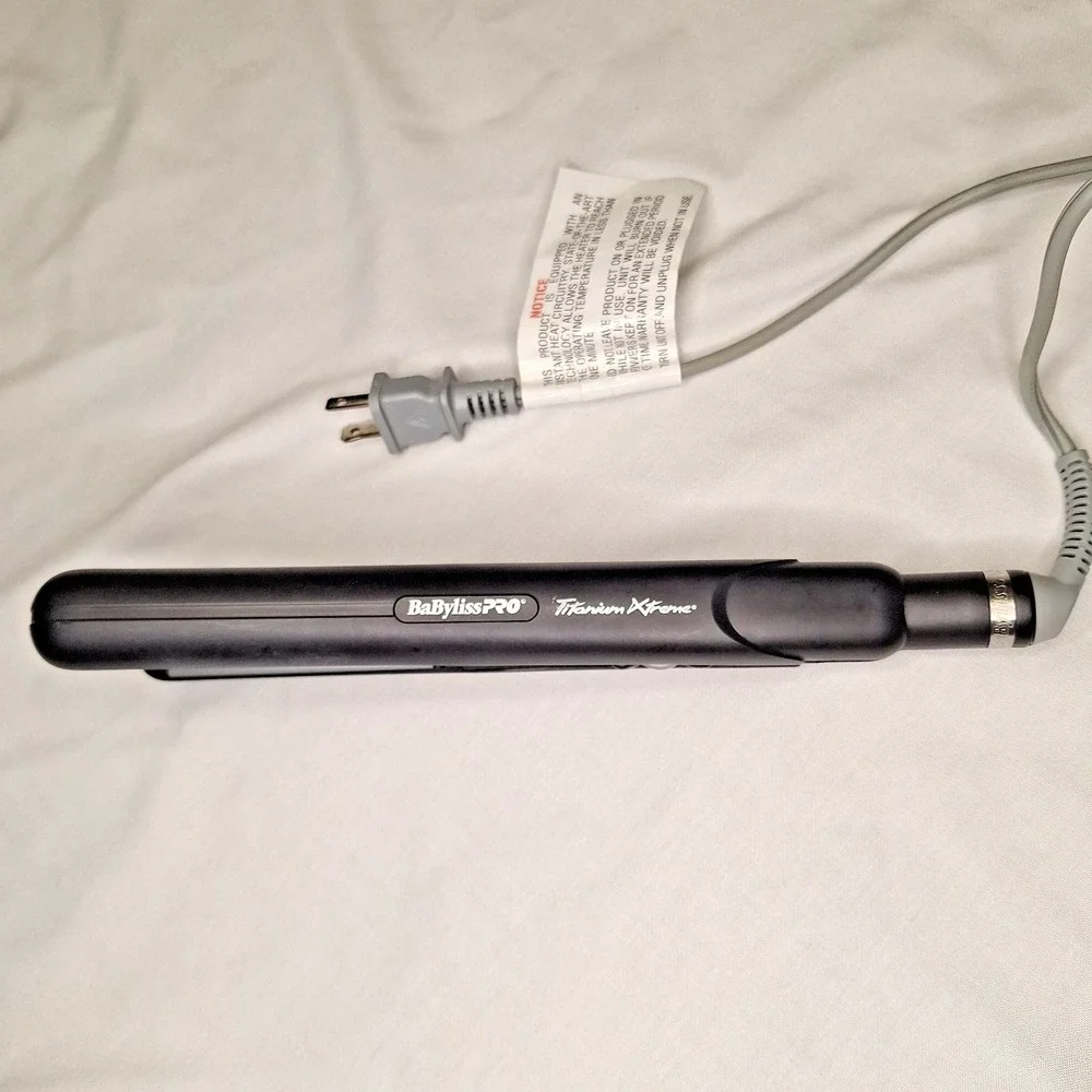 Babyliss Pro Titanium Xtreme Flat Iron Model BABTXBK9555X Black Tested